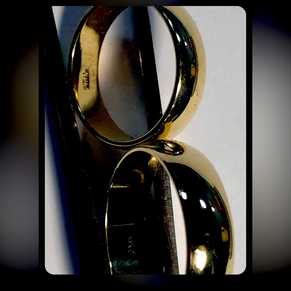 We have all type of wedding rings
